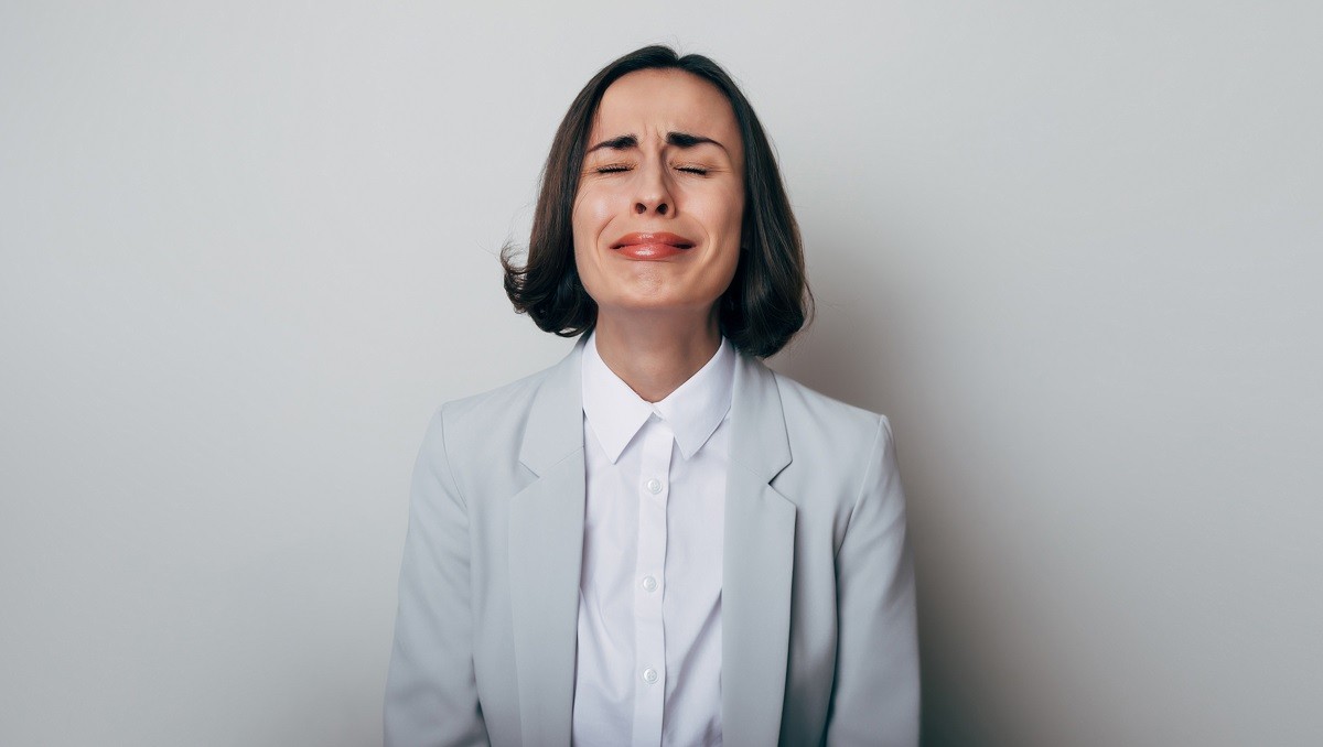 Czy drobna awaria samochodu, konflikt w pracy albo zepsuty plan na wieczór mogą doprowadzić dorosłą osobę do łez?