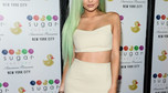 Kylie Jenner tym razem z zielonymi włosami