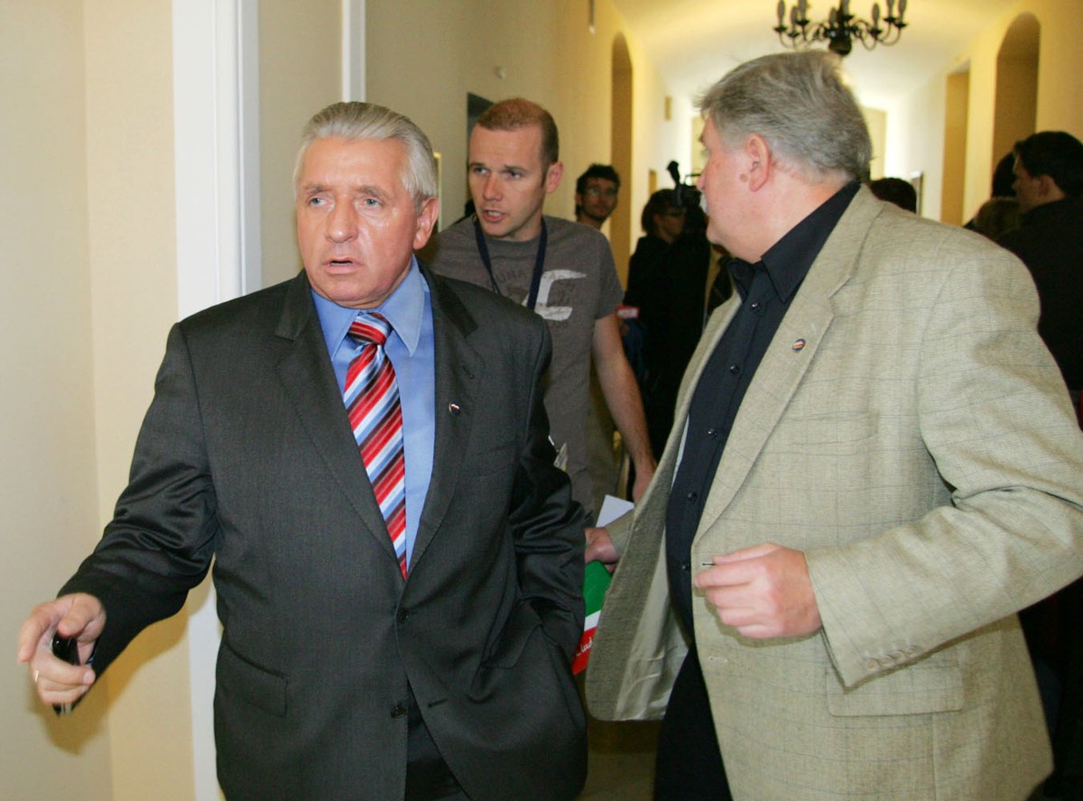 Sprawa weksli Samoobrony rozejdzie się po kościach