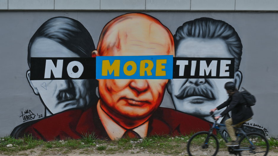 Antywojenny mural w Gdańsku pt. "No more time" autorstwa artysty Tuse