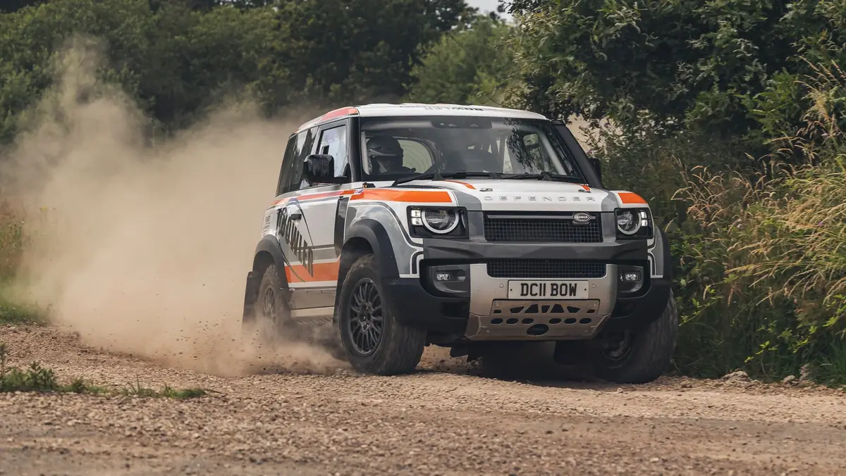 Bowler Defender Challenge Car to rajdowe wcielenie nowego ...
