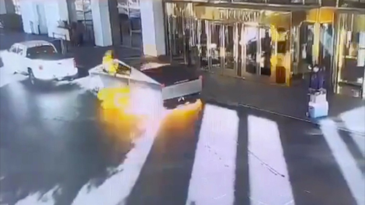 Wybuch samochodu Tesla Cybertruck przed hotelem Donalda Trumpa w Las Vegas