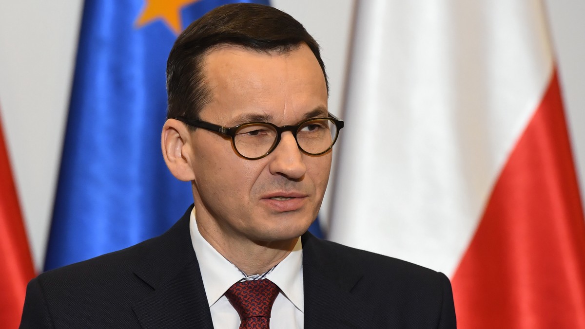 Premier Mateusz Morawiecki w obszernym wywiadzie udzielonym francuskiemu dziennikowi "Le Figaro" mówił, że Europa Środkowa lepiej rozumie rosyjskie zagrożenie, że trzeba na nowo przemyśleć model rozwoju gospodarczego i wyjaśniał polskie stanowisko wobec UE ws. migracji i reformy wymiaru sprawiedliwości.