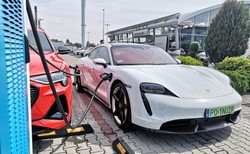 Dodatkowy podatek za samochód elektryczny, fiskus uderza