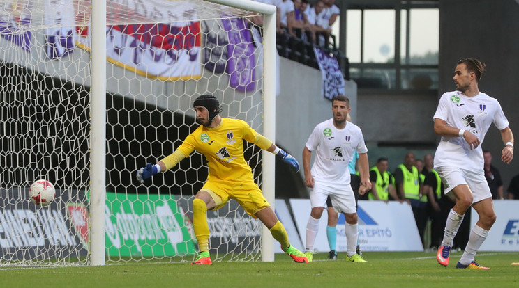 Az Újpest 2-0-ra vezetett 
Felcsúton a Videoton ellen, 
ám 2-2-re végzett az NB I harmadik fordulójában/Fotó:Gy.Balázs Béla