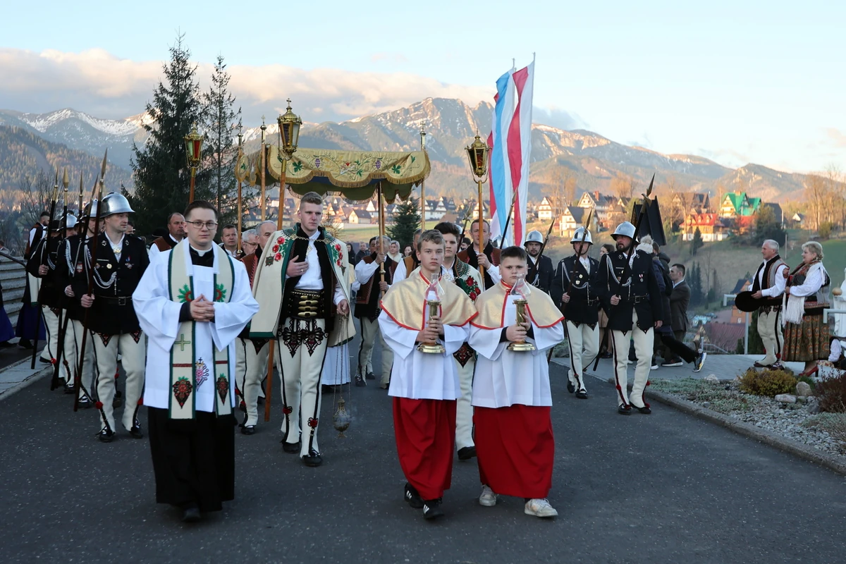 Wielkanoc 2025. Ksiądz objaśnia symbolikę najważniejszych świat chrześcijańskich