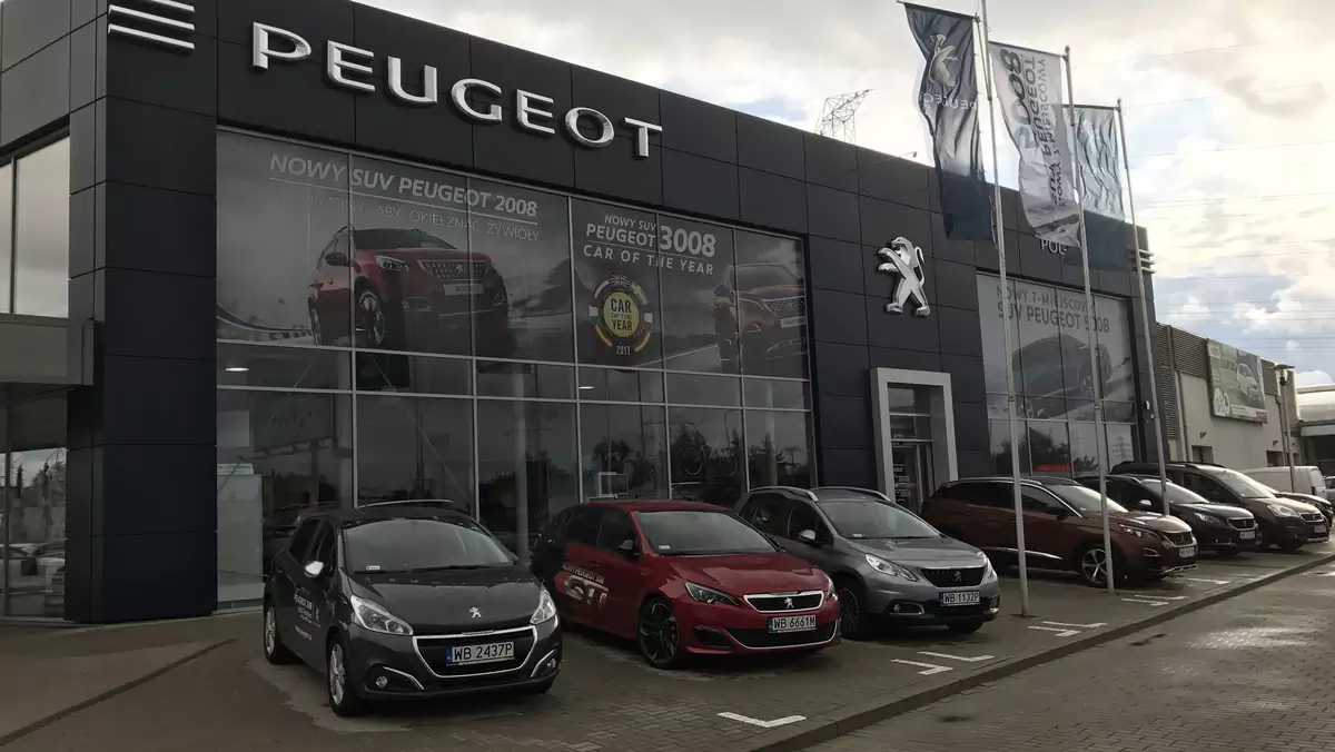 zdjecie Peugeot Pol Mot Auto