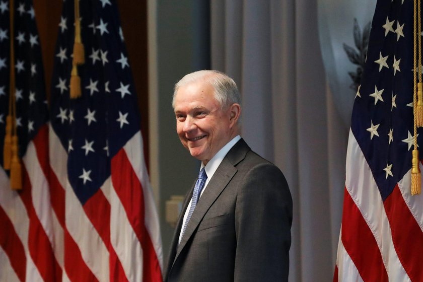 Jeff Sessions tmoigne au Snat