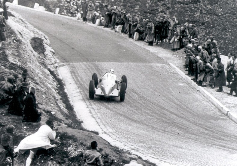 Auto Union: srebrne strzały z czterema kołami mają 75 lat