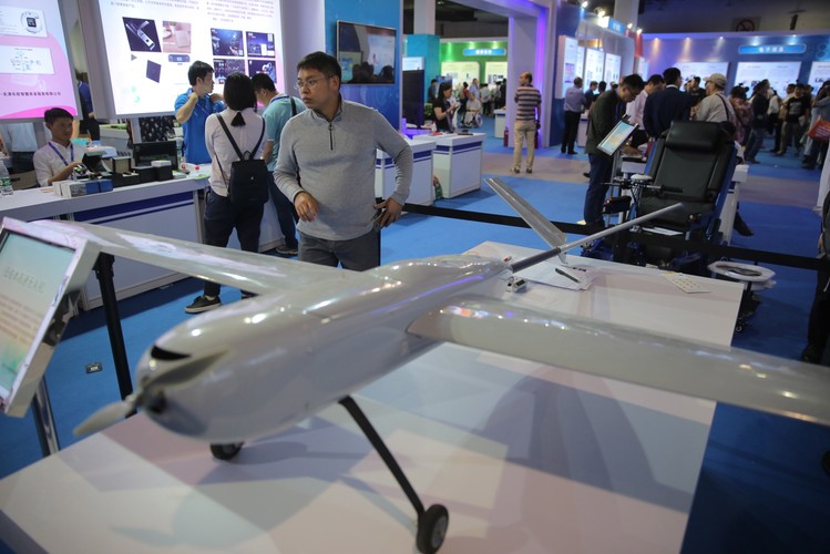 Dron, czyli bezzałogowy statek powietrzny