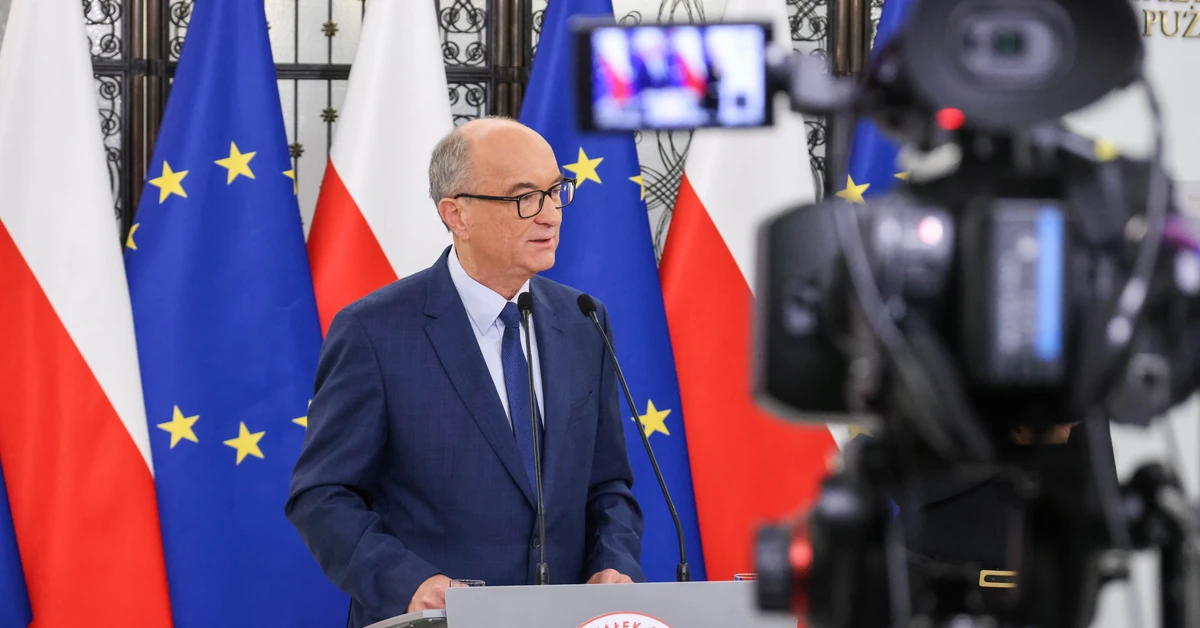 Czarzasty wprowadza zakaz alkoholu w Sejmie. "Musimy dać przykład"