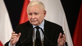 Kaczyński nie wytrzymał po expose Sikorskiego. "Oderwani czy zakłamani?"