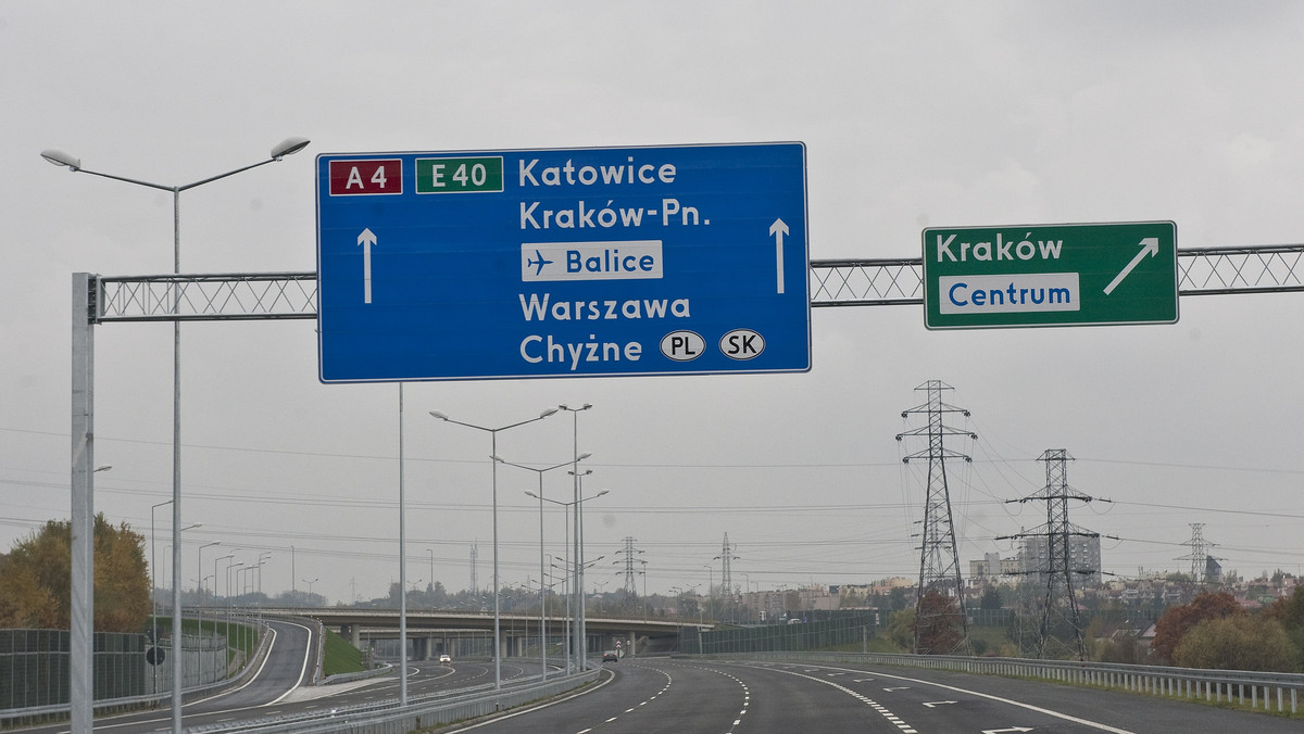 Za podróż autostradą z Warszawy do Świecka zapłacimy prawie 100 zł. Inne też nie będą tanie - informuje "Gazeta Wyborcza".