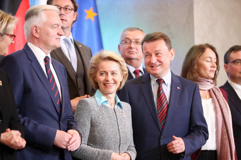 Politycy PiS chwalą Ursulę von der Leyen choć wcześniej ją krytykowali