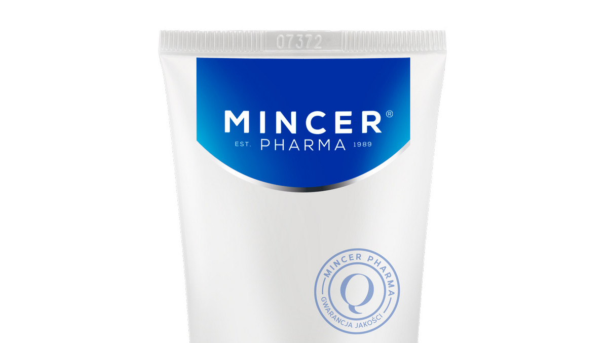 Mincer Pharma prezentuje innowacyjną maskę do twarzy w kremie. Masło mango, olej Chia, owoce camu camu i lukrecja zamknięte w wyjątkowej formule maseczki Mincer Pharma to perfekcyjna propozycja pielęgnacyjna dla osób o skórze suchej i normalnej. Odkryj ją i spraw, aby twoja twarz, szyja i dekolt były nawilżone, odżywione i pełne blasku.