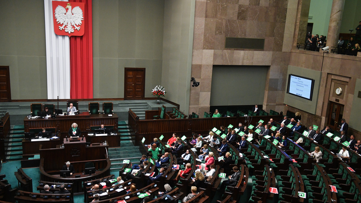 Sejm zajął się projektem liberalizującym przepisy aborcyjne