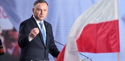 Prezydent: średnia pensja ma wynosić 2 tys. euro. Ekonomiści: to marzenie