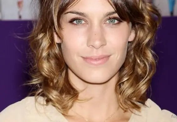 Alexa Chung została twarzą perfum Lacoste