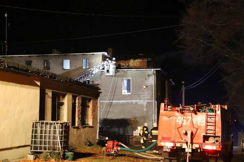 Pożar gasiło 15 jednostek strażackich