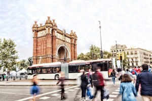 Solaris sprzedał 18 autobusów elektrycznych do Barcelony