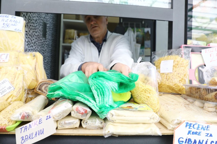 Kore za pitu i testenina pakuju se u kese za zamrzivač, one ne moraju biti biorazgradive, kaže Filipović