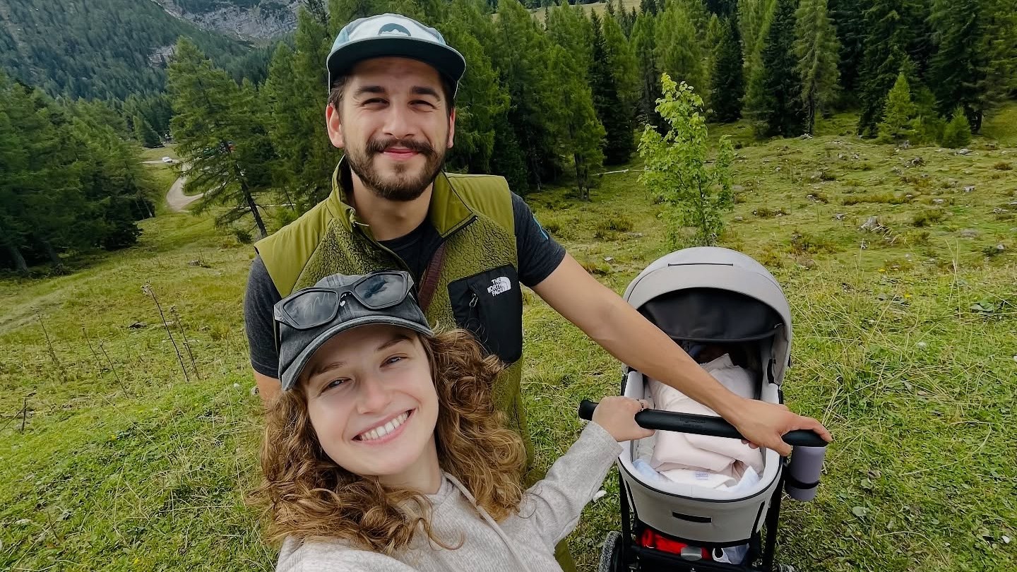  Herci Petra Dubayová a Jakub Jablonský s dcérkou. 