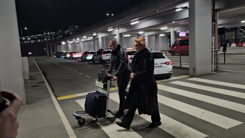 Sin došao po Ćanu na aerodrom