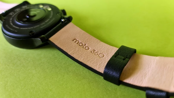 Moto 360 im Test: Smartwatch mit bekannten Schwächen | TechStage