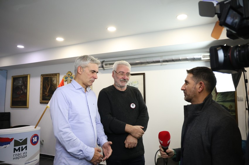 Javni raskol u pokretu "Mi, glas iz naroda" počeo je u sredu