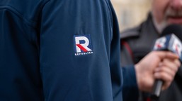 tv republika bez koncesji? dworak: rażąco narusza warunki uzyskania koncesji