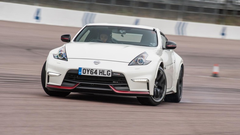 NISSAN 370 Z