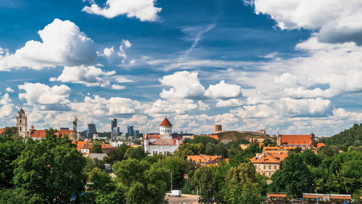 Rada Samorządu miasta Wilna ogłosiła rok 2019 Rokiem Stanisława Moniuszki. Decyzja została podjęta we środę podczas posiedzenia Rady. - Bez Stanisława Moniuszki Wilno w świecie kultury utraciłoby część swojej osobowości - powiedział podczas posiedzenia mer Wilna Remigijus Szimaszius. Przypomniał, że muzyk "właśnie Wilno wybrał dla swej twórczości".