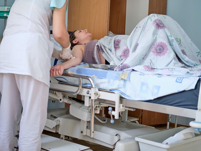 U porođajnoj sali bile smo samo babica i ja