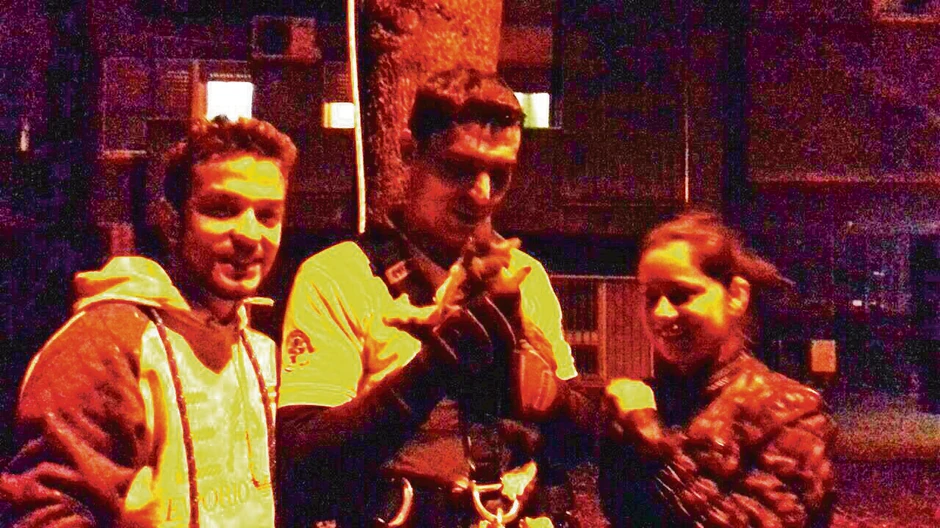 Spasavanje mace trajalo je oko sat i po vremena