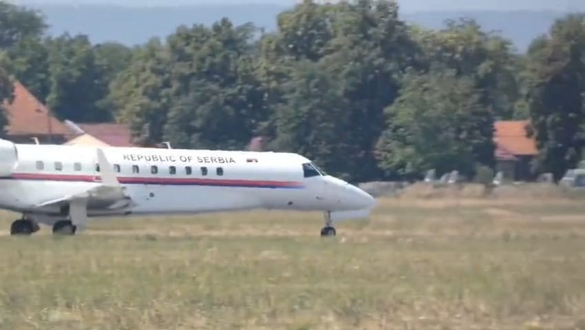 Poletanje aviona Vlade Srbije za Tivat