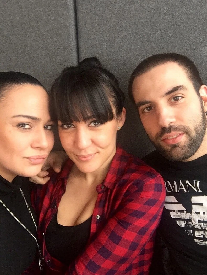 Milanka sa bratom i sestrom