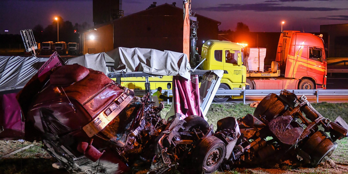 Wypadek ciężarówki na obwodnicy Lublina. Kierowca TIRa trafił do szpitala