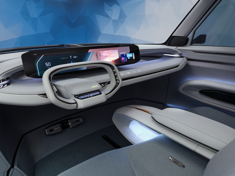 Kia EV9 Concept otrzymała aż 27-calowy ekran.