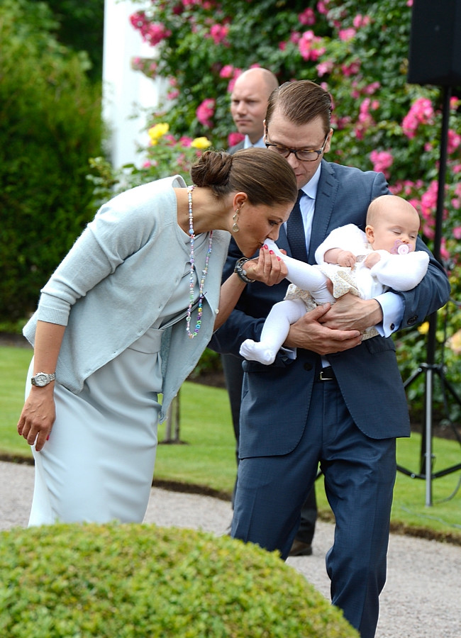 Stella Sylwia Ewa Maria, księżniczka Wiktoria, książę Daniel  / fot. Agencja BE&amp;W