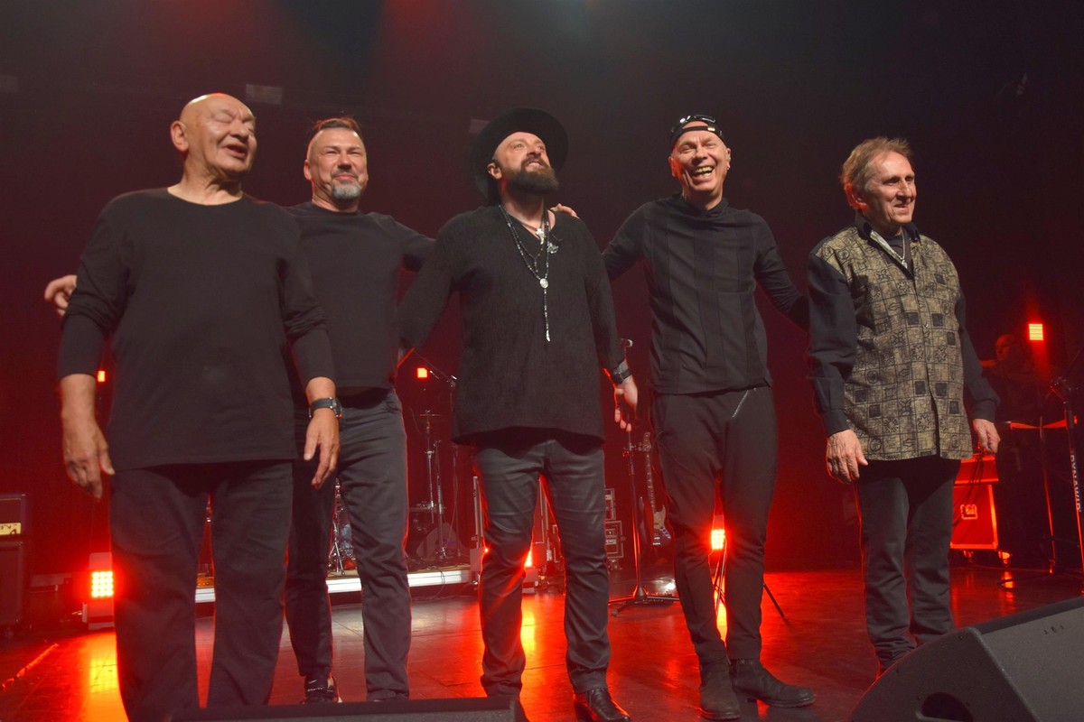 Pierwszy koncert Perfectu z nowym wokalistą. Zobacz, kto zastąpił Markowskiego!
