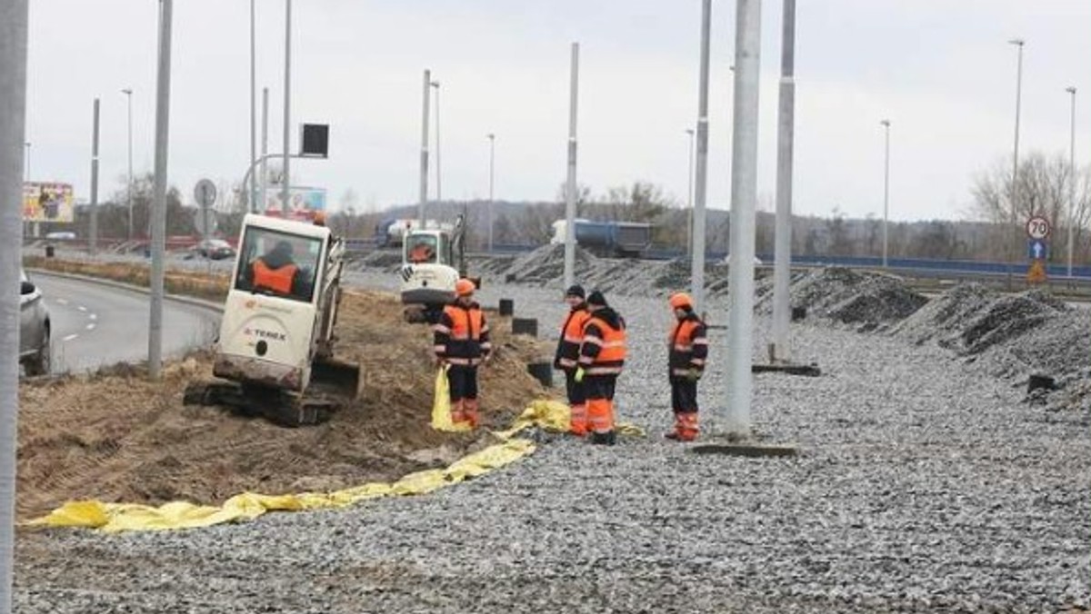 W związku z budową Szczecińskiego Szybkiego Tramwaju w przyszłym tygodniu zostanie zmieniona organizacja ruchu na ul. Eskadrowej i Leszczynowej.