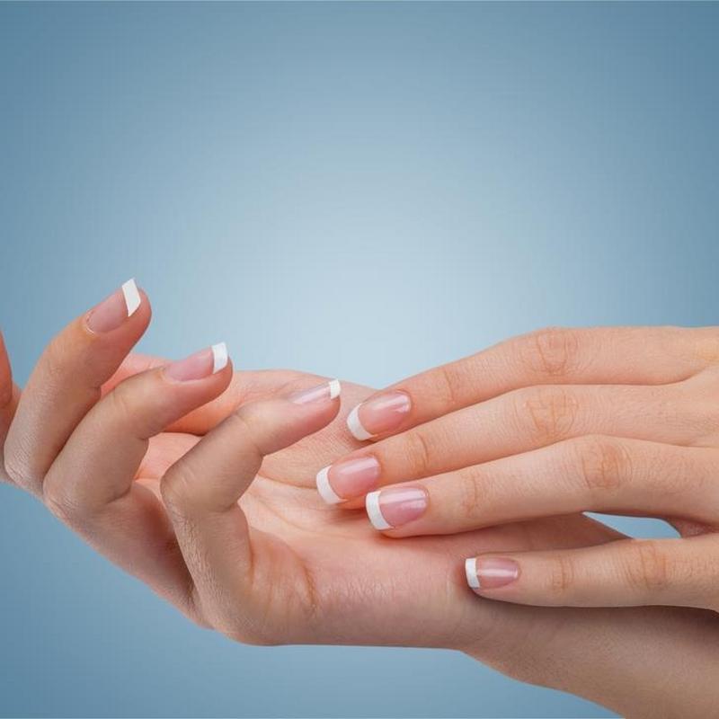 Onycholiza - zaburzenie płytki paznokcia. Jak się objawia i jak leczyć?