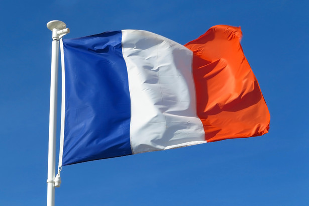 Francja: Alarm bombowy. Ewakuowano 5 lotnisk