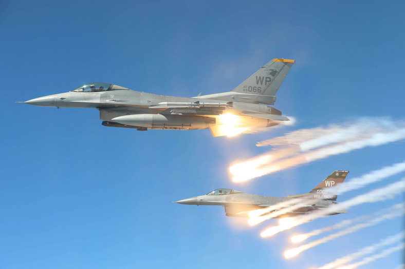 F-16 podczas ćwiczeń Cobra Gold w Tajlandii, 1 marca 2024 r.