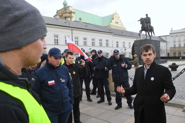 warszawa agrounia Michał Kołodziejczak rolnicy protest pałac prezydencki 