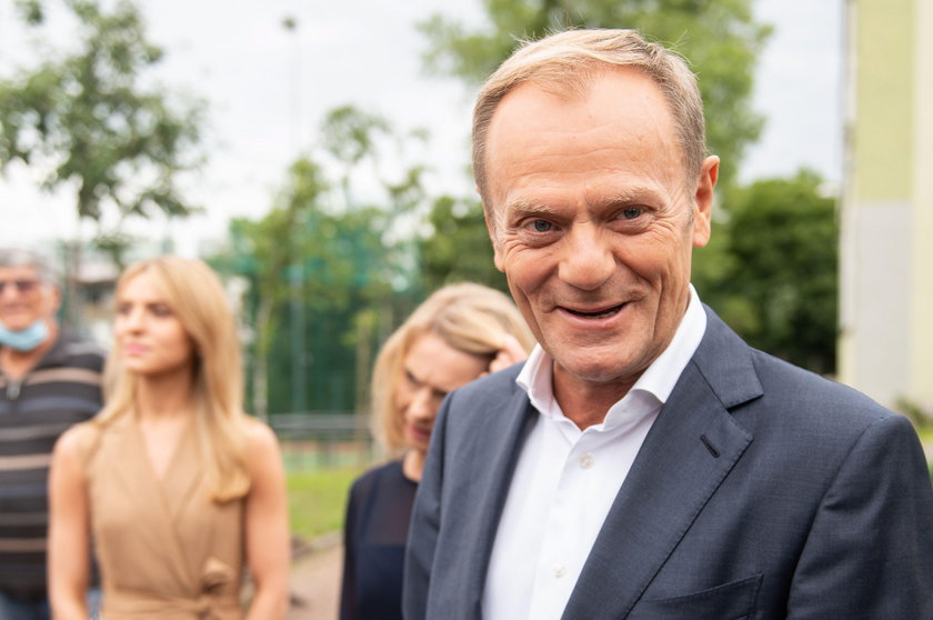 Donald Tusk z żoną i córką