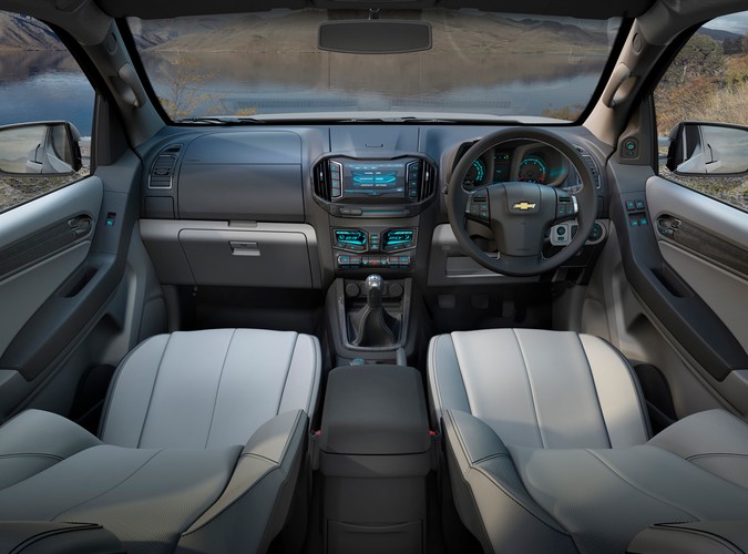 Chevrolet Colorado wejdzie do sprzedaży w Tajlandii w tym roku, zaś na pozostałe rynki zostanie prawdopodobnie wprowadzone w roku 2012...