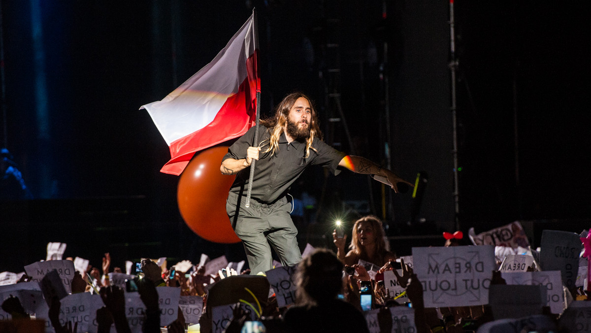 Grupa Thirty Seconds to Mars, która wystąpi 4 maja w Ergo Arenie, chce spróbować przy okazji wizyty w naszym kraju polskiej kuchni. - Zaserwujemy im prawdziwy polski obiad, którego ważnym elementem będą pierogi – zapowiadają organizatorzy, którzy spodziewają się wypełnionej po brzegi hali.