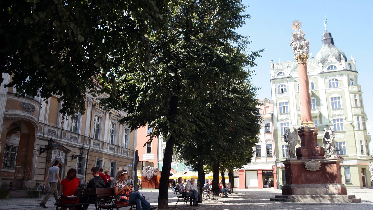 Świdnica ma za patrona bł. Jana Pawła II. W uroczystościach uczestniczył nuncjusz apostolski w Polsce abp Celestino Migliore. Świdnica to pierwsze miasto, którego patronem jest papież-Polak.