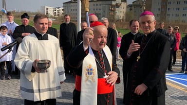 Nie będzie postępowania w sprawie kardynała Dziwisza. Sąd podtrzymał decyzję